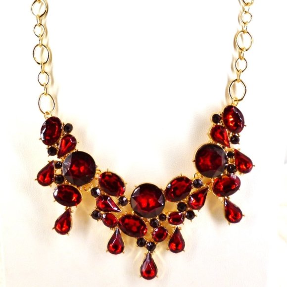 Cluster Necklace Red Crystal & Gold Deep Claret Faceted NWOT 17.5" Perfect Cond - Picture 4 of 4